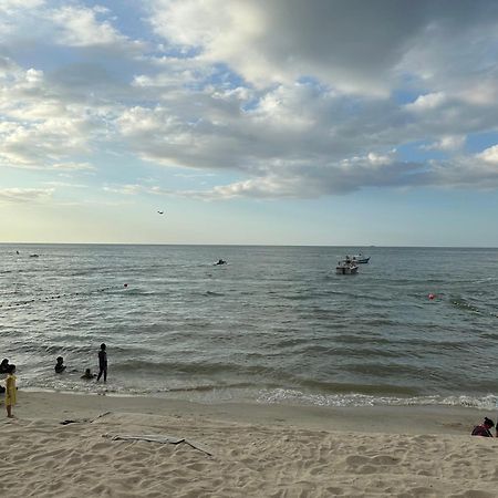 Beach Resort Home Stay Sri Sayang Apartment Batu Ferringhi 2Bedroom Екстериор снимка