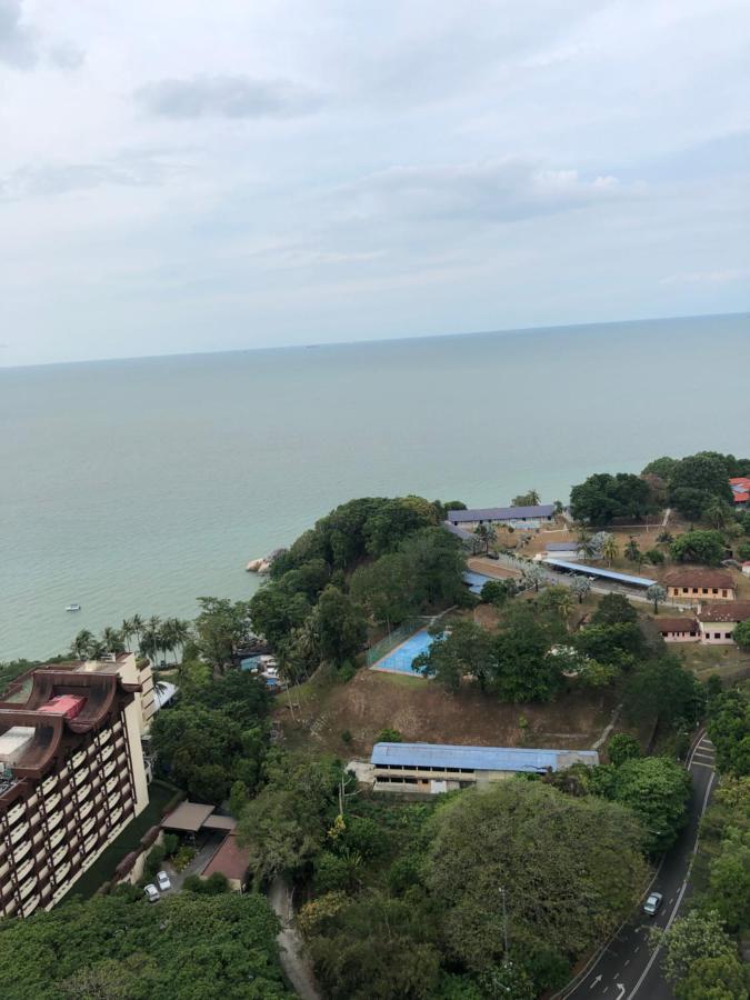 Beach Resort Home Stay Sri Sayang Apartment Batu Ferringhi 2Bedroom Екстериор снимка