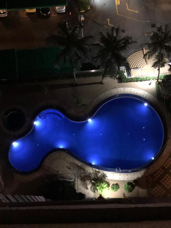 Beach Resort Home Stay Sri Sayang Apartment Batu Ferringhi 2Bedroom Екстериор снимка
