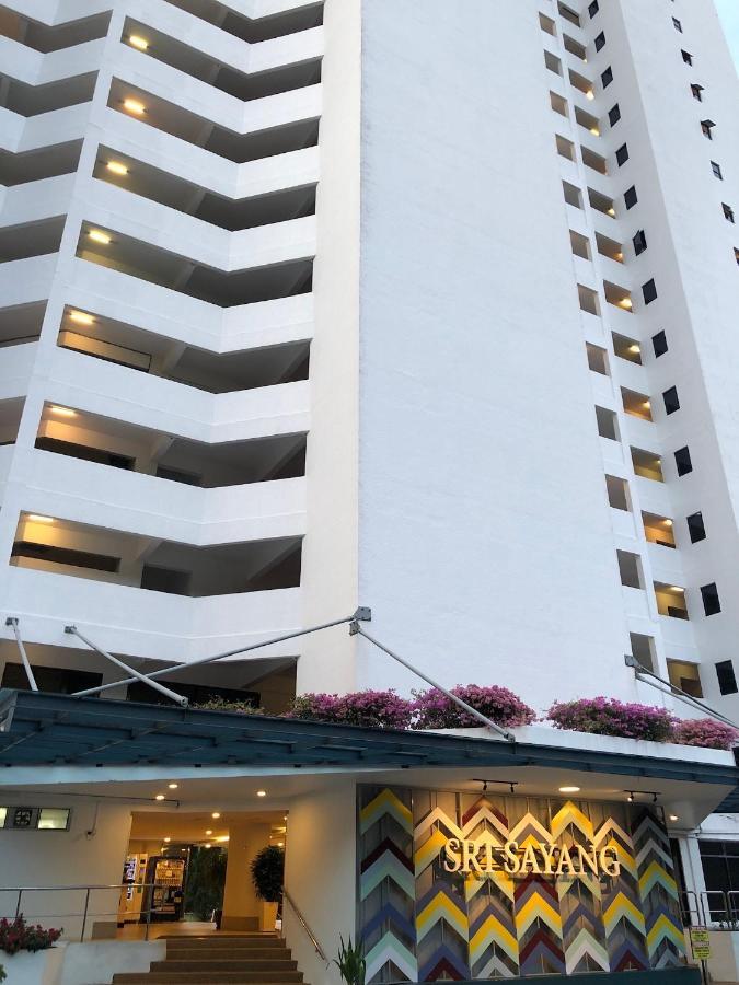 Beach Resort Home Stay Sri Sayang Apartment Batu Ferringhi 2Bedroom Екстериор снимка