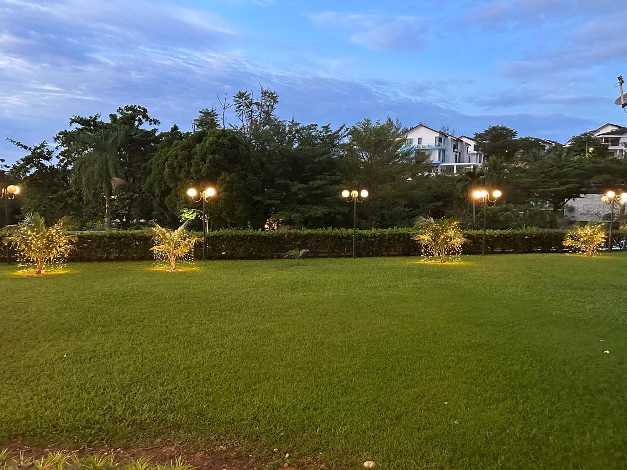 Beach Resort Home Stay Sri Sayang Apartment Batu Ferringhi 2Bedroom Екстериор снимка