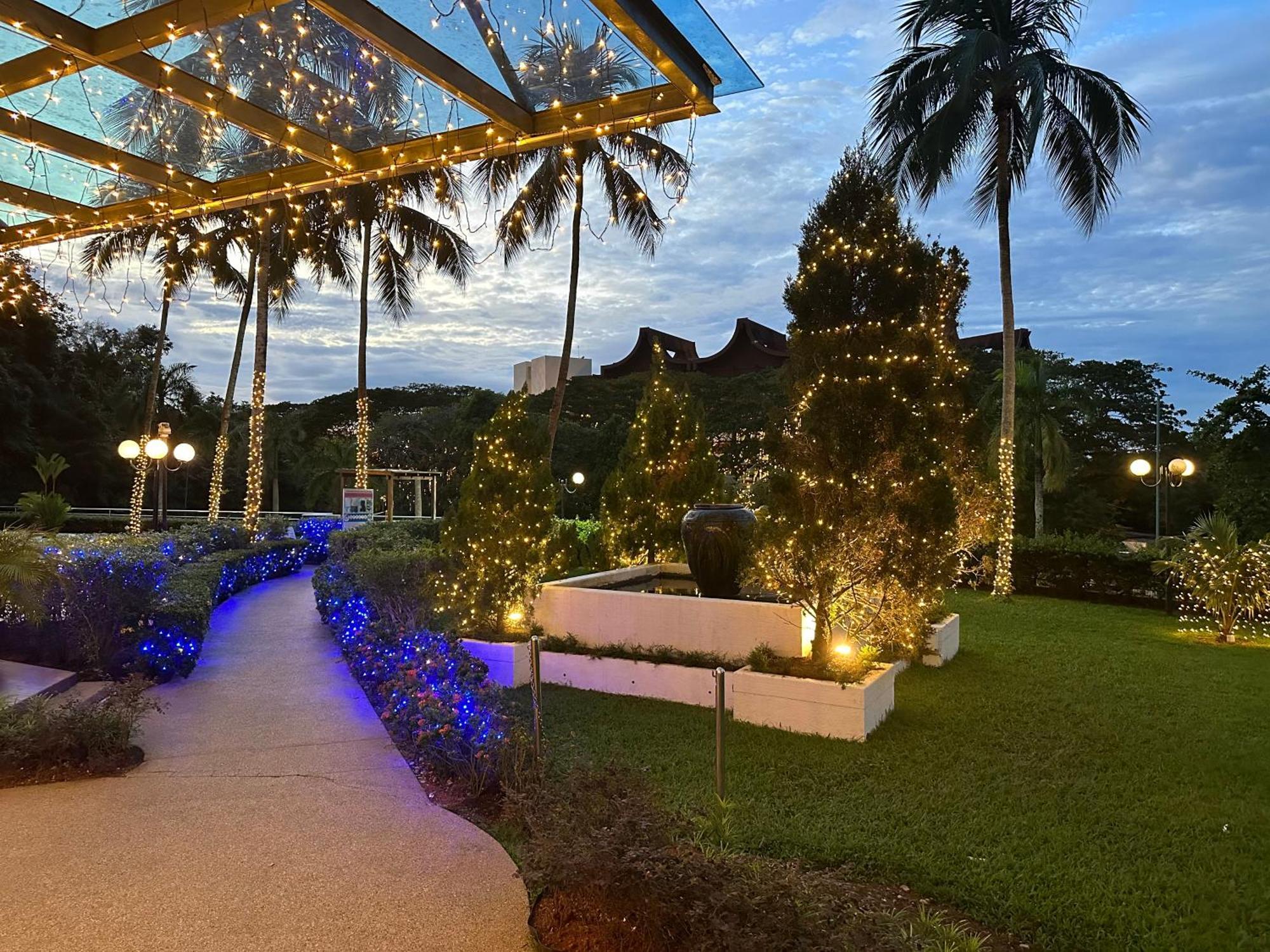 Beach Resort Home Stay Sri Sayang Apartment Batu Ferringhi 2Bedroom Екстериор снимка